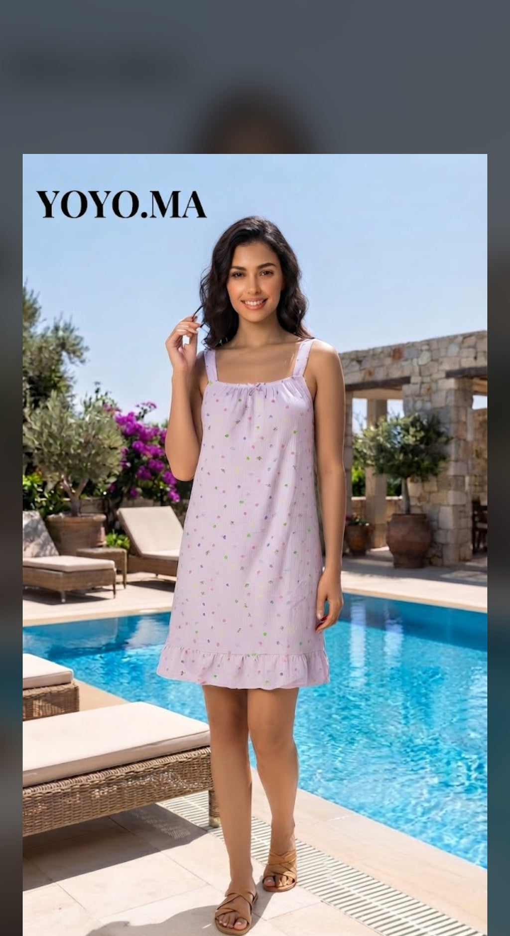 Robe d'été légère en coton crépon - Style bohème chic
فستان صيفي خفيف من قماش الخيط المكرش - أناقة عصرية
