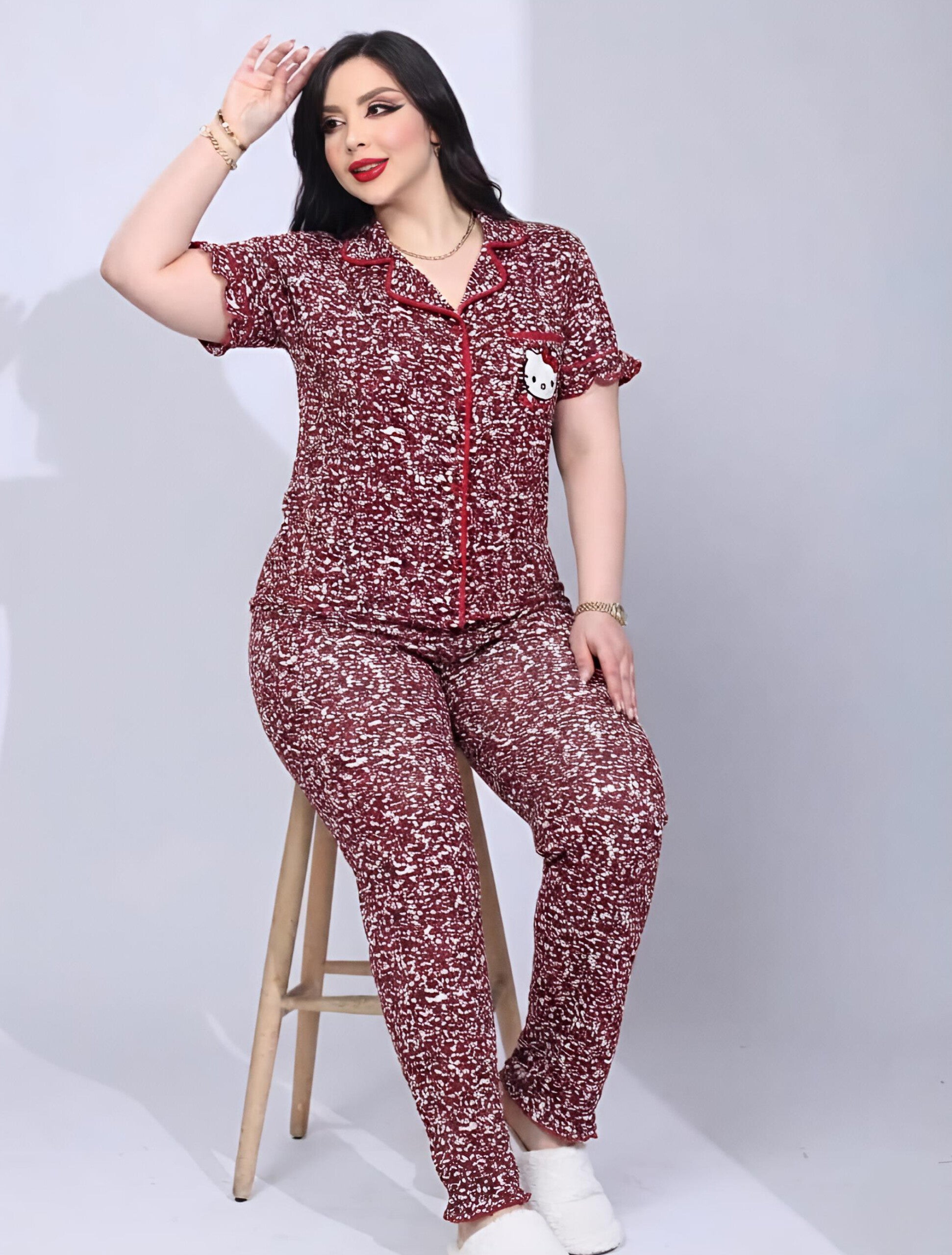 بيجامة نسائية صيفية قطعتين بتصميم هالو كيتيPyjama d'été pour femme 2 pièces motif Hello Kitty